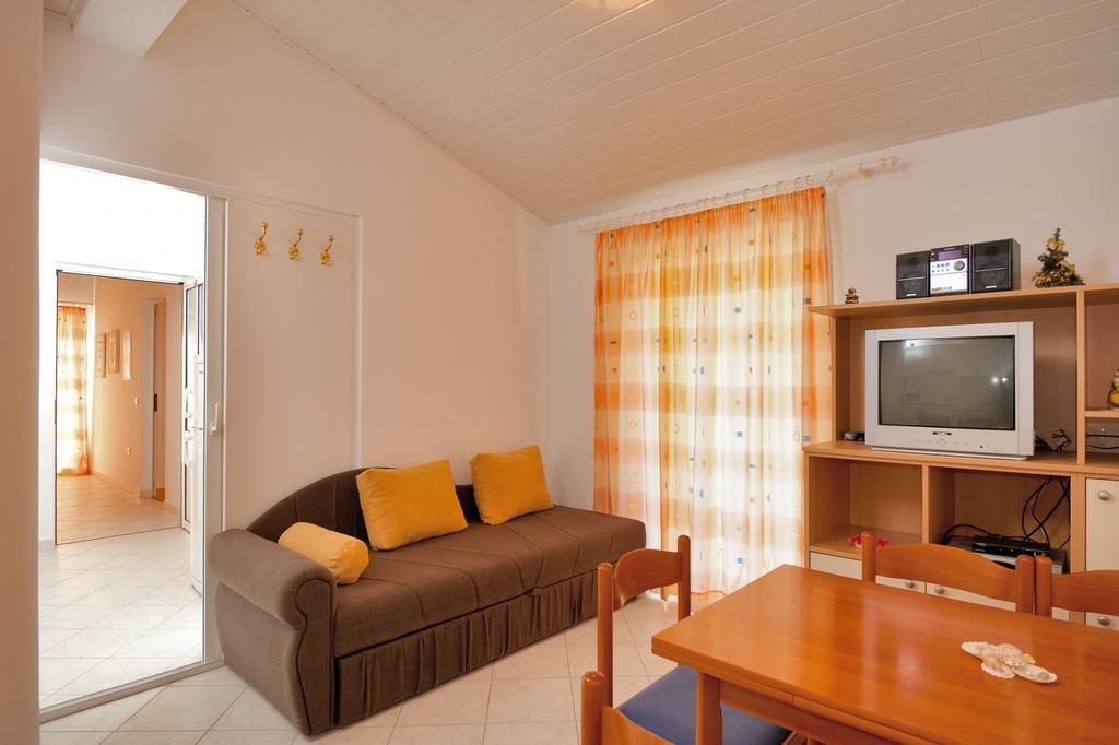 Beach Resort Apartments Bucina Baška Voda Екстериор снимка