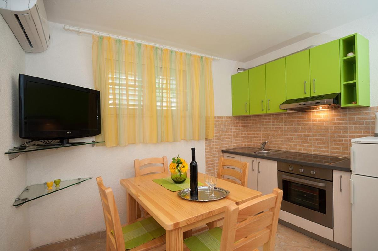 Beach Resort Apartments Bucina Baška Voda Екстериор снимка