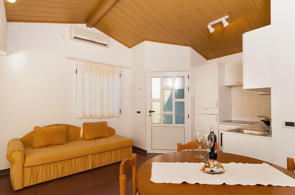 Beach Resort Apartments Bucina Baška Voda Екстериор снимка