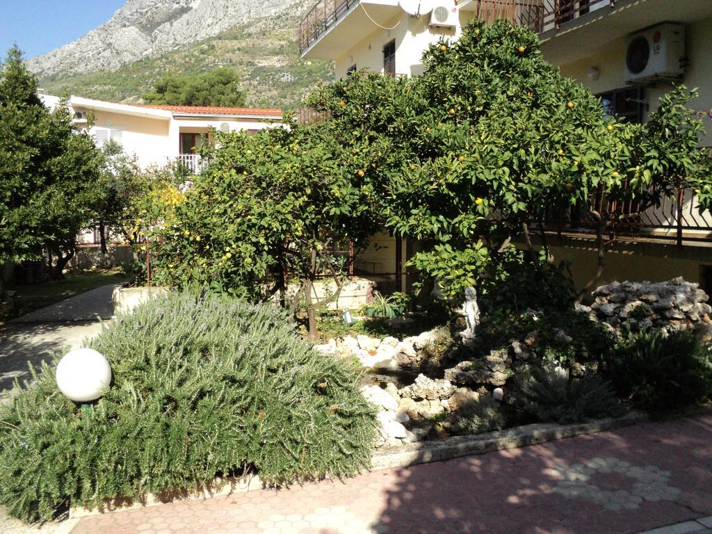 Beach Resort Apartments Bucina Baška Voda Екстериор снимка
