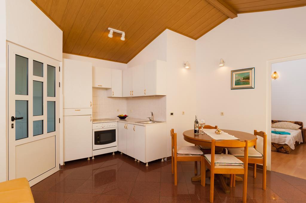 Beach Resort Apartments Bucina Baška Voda Екстериор снимка