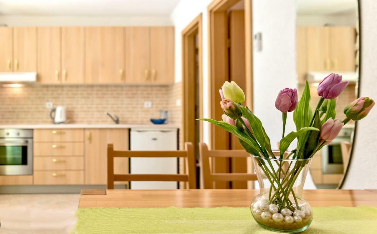 Beach Resort Apartments Bucina Baška Voda Екстериор снимка